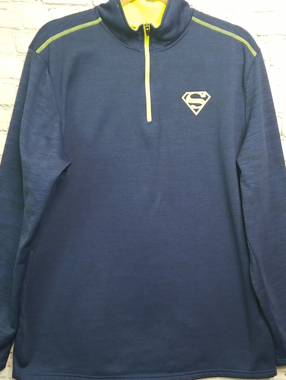 Superman (DC COMICS) pullover jacket size Large blue/light green EUC